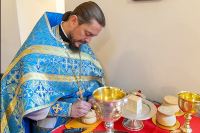 Божественная литургия в храма в честь иконы Божией Матери «Всех скорбящих Радость» г. Саратова