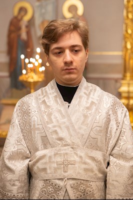 Митрополит Игнатий совершил Божественную литургию в Свято-Троицком кафедральном соборе г. Саратова