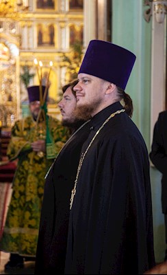 Божественная литургия в храме Сошествия Святого Духа г. Саратова