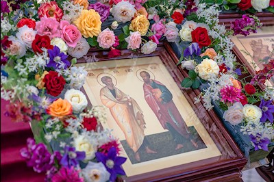 Божественная литургия в храме во имя святых первоверховных апостолов Петра и Павла г. Аткарска