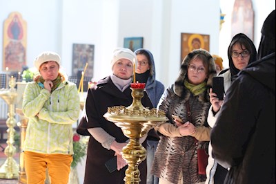 Участники научно-практической конференции побывали в храмах Базарно-Карабулакского и Вольского районов