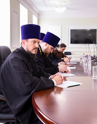 Митрополит Игнатий провел рабочее совещание, посвященное вопросам практики совершения богослужений и таинств