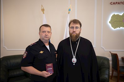 Митрополит Игнатий наградил сотрудников ГИБДД