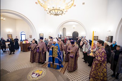 Митрополит Игнатий совершил Божественную литургию в храме преподобного Сергия Радонежского г. Саратова