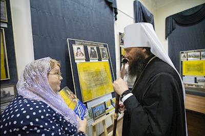 Глава Волгоградской митрополии посетил Музей истории Саратовской митрополии