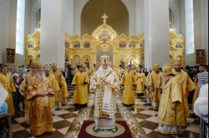 Митрополит Лонгин сослужил Святейшему Патриарху Кириллу во время малого освящения Вознесенского собора Вознесенского женского монастыря Тамбова и всенощного бдения