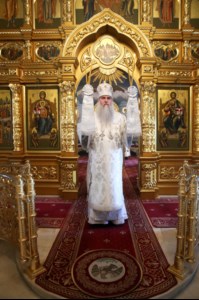Крещальная литургия в Свято-Троицком соборе Саратова
