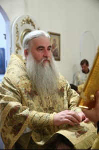 Божественная литургия в храме в честь Покрова Пресвятой Богородицы р.п. Новые Бурасы