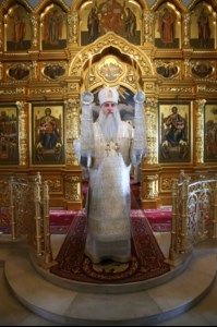 Крещальная литургия в Свято-Троицком соборе Саратова
