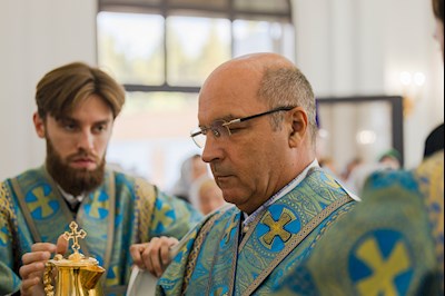 Митрополит Игнатий совершил Божественную литургию в храме святого апостола и евангелиста Иоанна Богослова с. Казанла Базарно-Карабулакского района