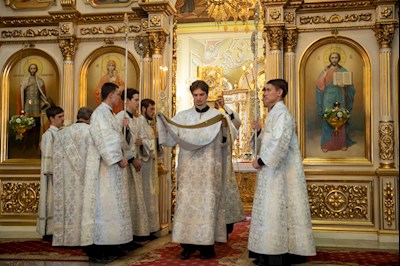 Митрополит Игнатий совершил Божественную литургию в Покровском соборе г. Саратова