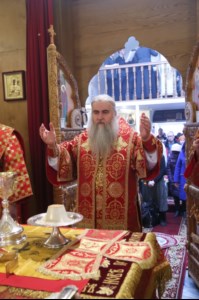 Божественная литургия и панихида в храме во имя святителя и чудотворца Николая на Елшанском кладбище г.Саратова
