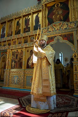 Митрополит Игнатий совершил Божественную литургию в Свято-Алексиевском женском монастыре г. Саратова