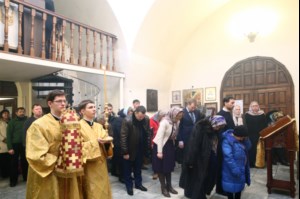 Божественная литургия в храме во имя святителя и чудотворца Николая на Елшанском кладбище г. Саратова