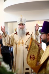 Великое освящение храма в честь святого благоверного князя Михаила Черниговского и боярина его Феодора г. Саратова