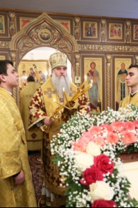 Божественная литургия в храме в честь иконы Божией Матери «Скоропослушница» г. Шиханы Вольского района
