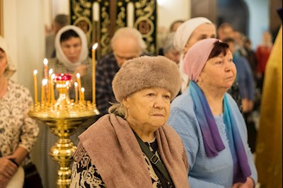 Митрополит Игнатий совершил Божественную литургию в соборном храме святителя Спиридона Тримифунтского г. Саратова
