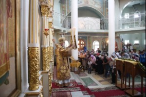 Божественная литургия в храме во имя Всех Святых, в земле Российской просиявших, г.Саратова