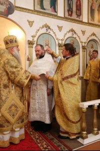 Божественная литургия в храме в честь Покрова Пресвятой Богородицы р.п. Новые Бурасы