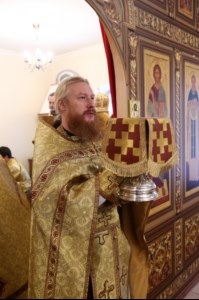 Божественная литургия в храме в честь иконы Божией Матери «Скоропослушница» г. Шиханы Вольского района