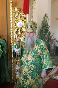 Божественная литургия и Великая вечерня в Свято-Троицком соборе Вольска