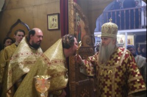 Божественная литургия в храме во имя святителя и чудотворца Николая на Елшанском кладбище г. Саратова