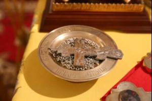 Божественная литургия в храме в честь Покрова Пресвятой Богородицы р.п. Новые Бурасы