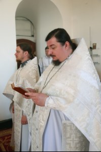 Божественная литургия в храме во имя Архангела Михаила с. Михайловка Саратовского района