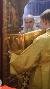 Божественная литургия в храме во имя святителя и чудотворца Николая на Елшанском кладбище г. Саратова
