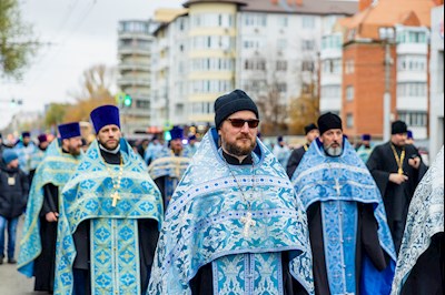 В Саратове прошел традиционный крестный ход с Казанской иконой Божией Матери