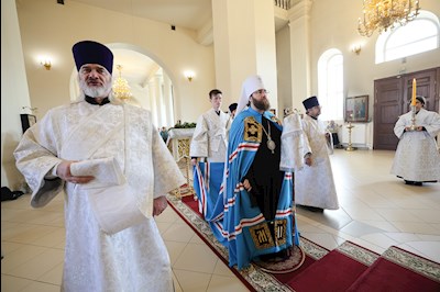 Митрополит Игнатий совершил Божественную литургию в кафедральном соборе Живоначальной Троицы г. Вольска