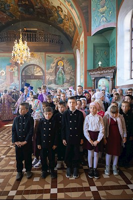 Митрополит Игнатий совершил Божественную литургию в Крестовоздвиженском храме г. Хвалынска