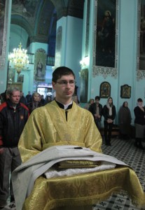 Божественная литургия в Духосошественском кафедральном соборе города Саратова