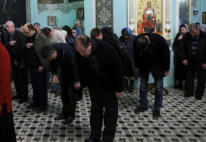 Всенощное бдение в Духосошественском кафедральном соборе Саратова