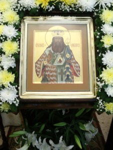 Божественная литургия в храме во имя святителя Тихона, епископа Воронежского, Задонского чудотворца, города Саратова