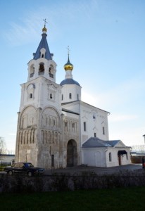 Воспитанники Саратовской православной духовной семинарии совершили паломничество по святым местам Золотого кольца