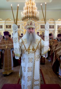 Божественная литургия на Архиерейском подворье — храме во имя преподобного Серафима Саровского города Саратова