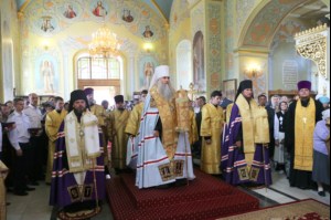 Встреча святых мощей святого равноапостольного князя Владимира и Всенощное бдение в храме в честь Покрова Пресвятой Богородицы г.Саратова