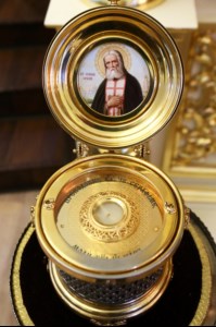 Всенощное бдение на Архиерейском подворье – храме во имя преподобного Серафима Саровского г.Саратова
