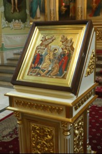 Божественная литургия в храме в честь Покрова Пресвятой Богородицы г. Саратова