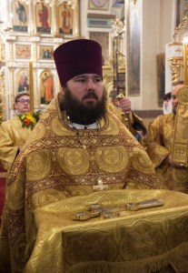Божественная литургия в Свято-Троицком кафедральном соборе г. Покровска