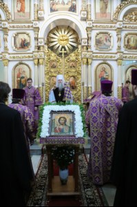 Божественная литургия и панихида в храме во имя Всех Святых, в земле Российской просиявших г. Саратова