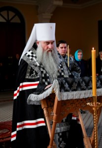 Вечернее богослужение на Архиерейском подворье — храме во имя святого апостола и евангелиста Иоанна Богослова