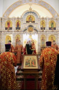 Божественная литургия в храме во имя святых первоверховных апостолов Петра и Павла г. Аткарска