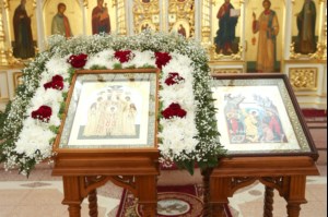 Всенощное бдение в храме во имя святых царственных страстотерпцев п. Дубки