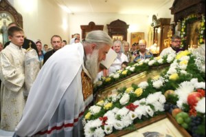 Божественная литургия в храме во имя святителя Тихона, епископа Воронежского, Задонского чудотворца г. Саратова