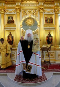 Божественная литургия на Архиерейском подворье — храме во имя святого апостола и евангелиста Иоанна Богослова при Саратовской православной духовной семинарии