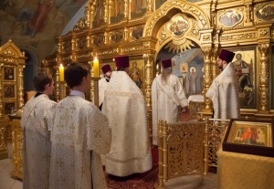 Всенощное бдение в Свято-Троицком кафедральном соборе города Саратова
