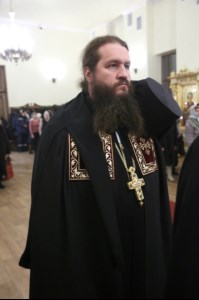Божественная литургия на Архиерейском подворье — храме во имя преподобного Серафима Саровского г.Саратова