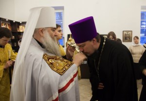 Божественная литургия в храме во имя святителя Николая Японского г. Саратова